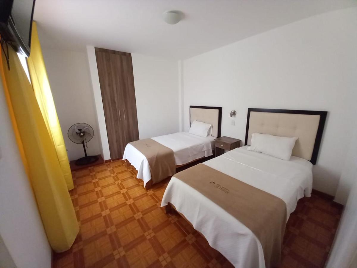 Hostal Los Frayles Paracas Esterno foto