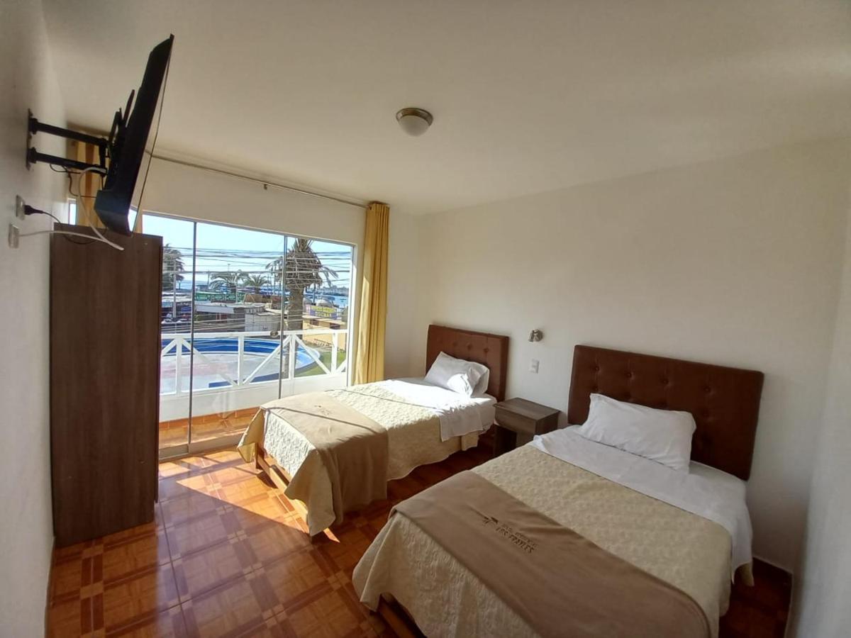 Hostal Los Frayles Paracas Esterno foto